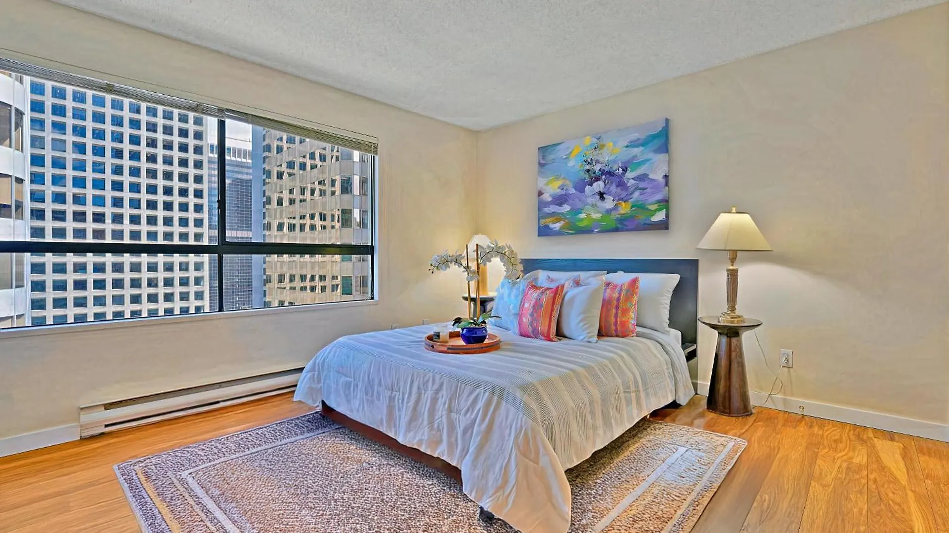 Skyline Serenity Elegant 2Br With City Vibes Vancouver 0*,  Canada